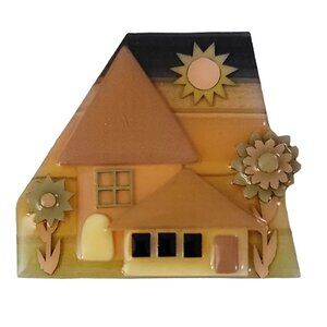 Lucinda Tan House Pink Green Flowers Pin K555